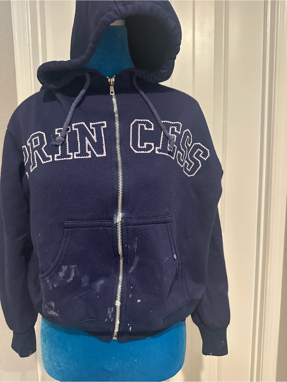 Princess Navy Zip Up Hoodie Women’s Medium Blue Graphic Sweatshirt Paint Stains